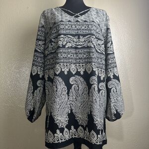 Chicos Pullover Tunic Sz 2 Black Cream Floral Long Sleeve Boho Casual Work
